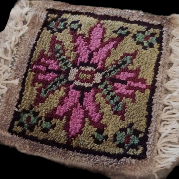 NWOT Rug Coasters - Picture 6 of 8